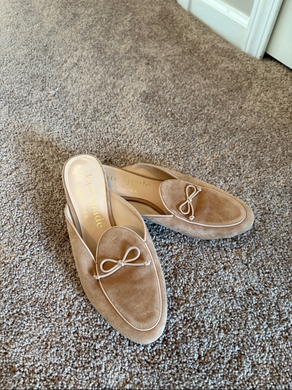 kate spade tan suede bow-detail slip-on loafers